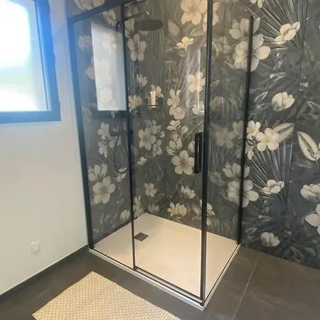 Appartement Neuf A 3 Min De La Plage De Pinarellu Zonza